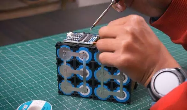 12v鋰電池組裝方法